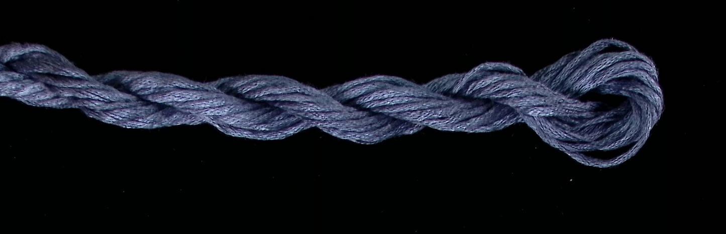 7001 Williamsburg Blue Soie Cristale