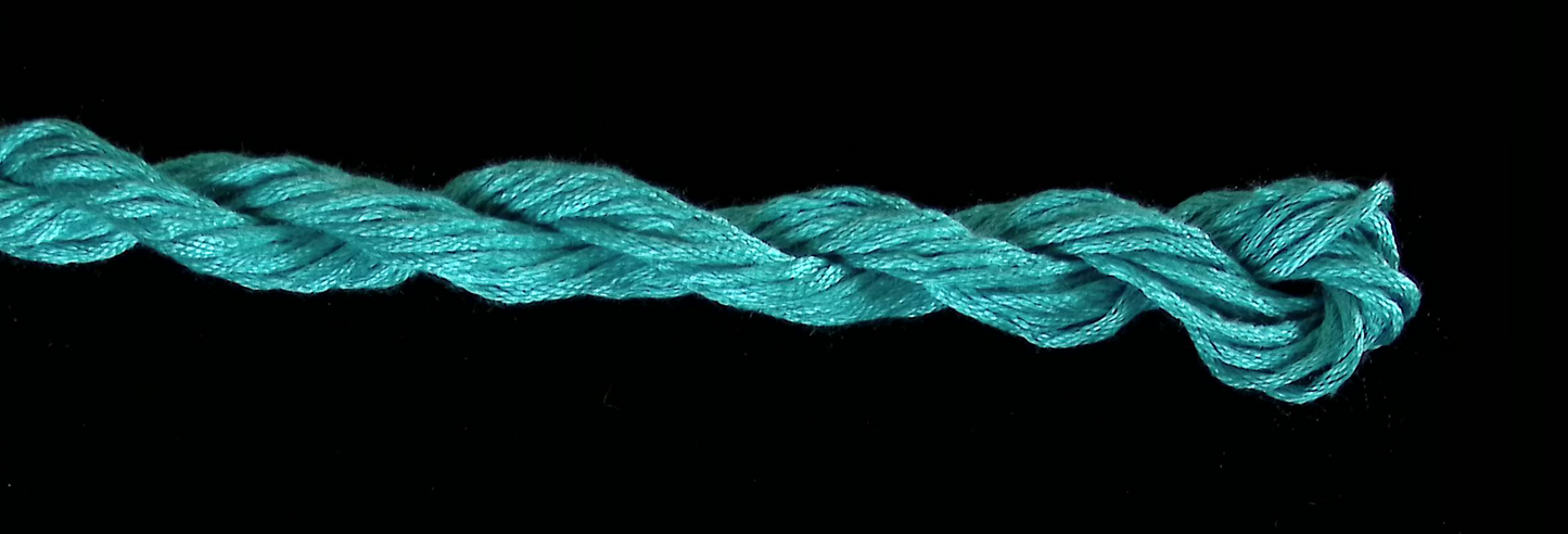 8112 Peacock Blue Soie Cristale