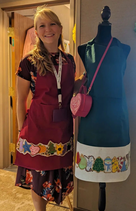 LL-APR-1 Christmas Cookies Apron Row