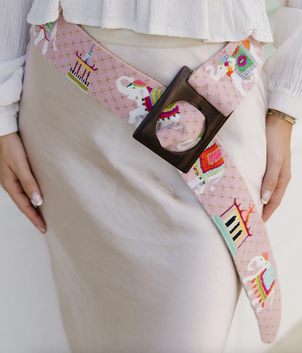 HB807 White Elephant Strap