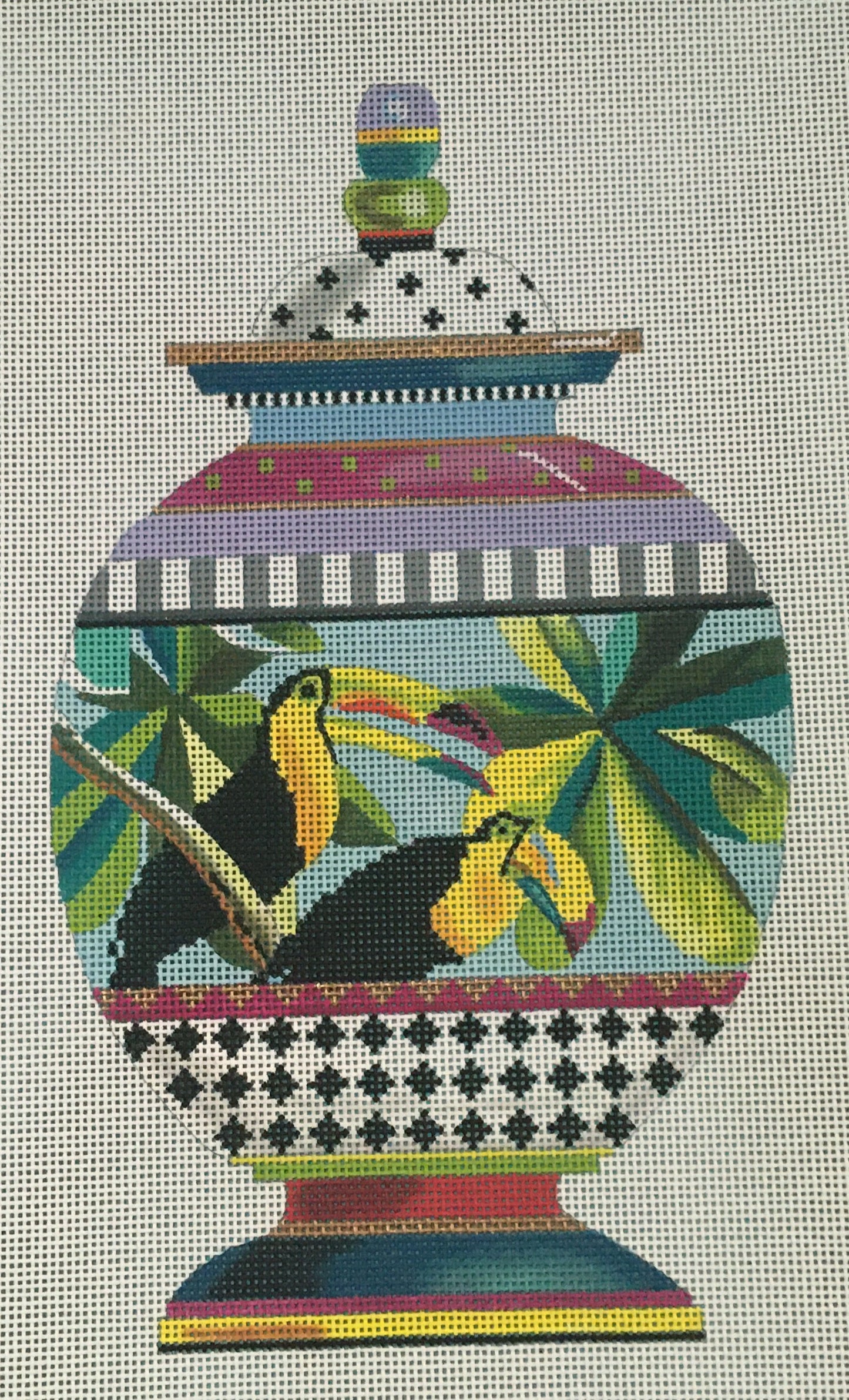 MC466 Two Toucan Vase