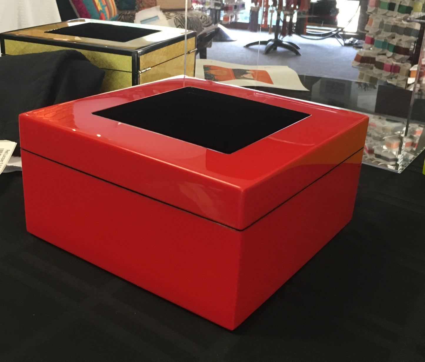 Easy-Finishing Lacquer Box