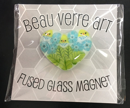 Beau Verre Chicks and Blue Flowers Heart Needle Minder