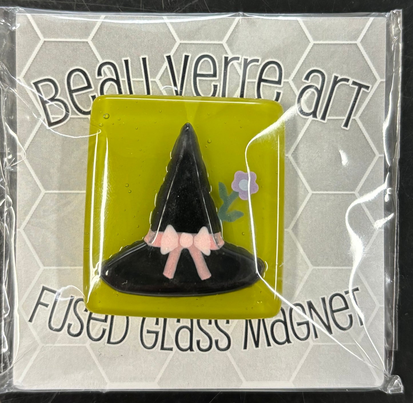 Beau Verre Witch Hat Needle Minder