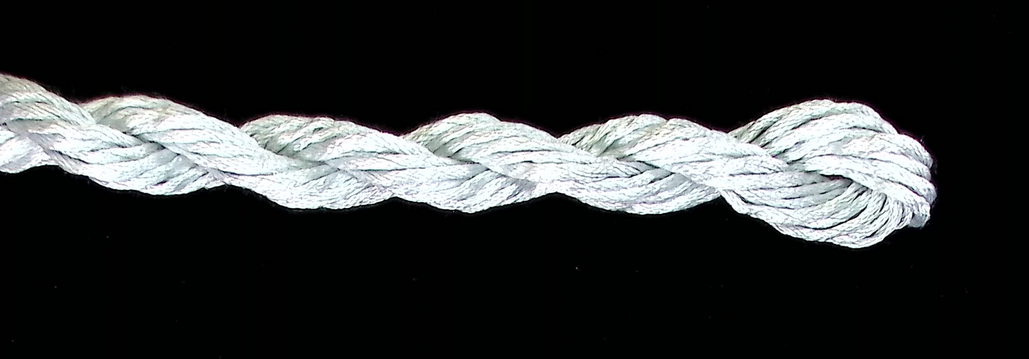 7048 Clear Blue Soie Cristale