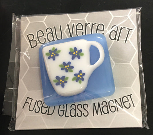 Beau Verre Teacup Glass Needle Minder