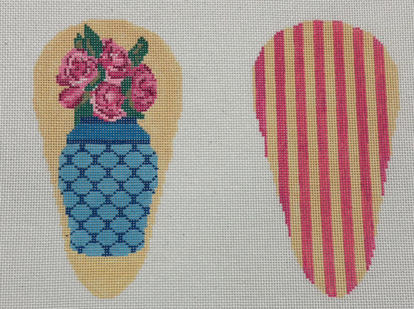 SS-81 Floral with Blue Vase Scissor Case