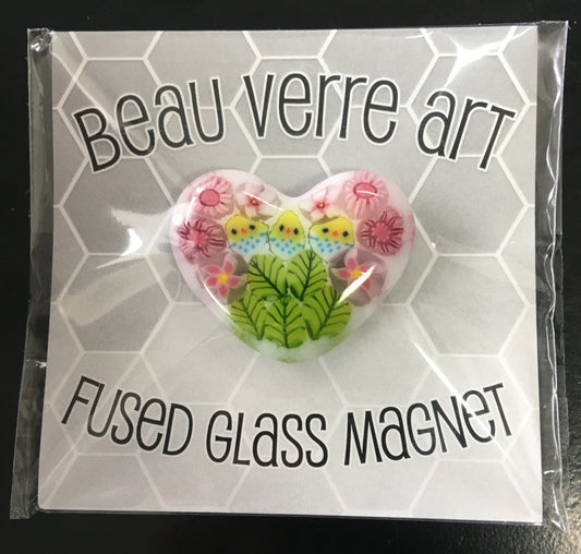 Beau Verre Chicks and Pink Flowers Heart Needle Minder