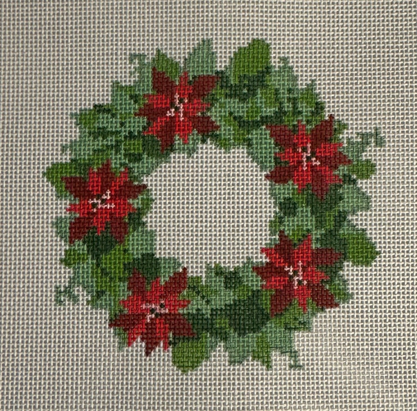 TSS-152 Mini Poinsettia Wreath