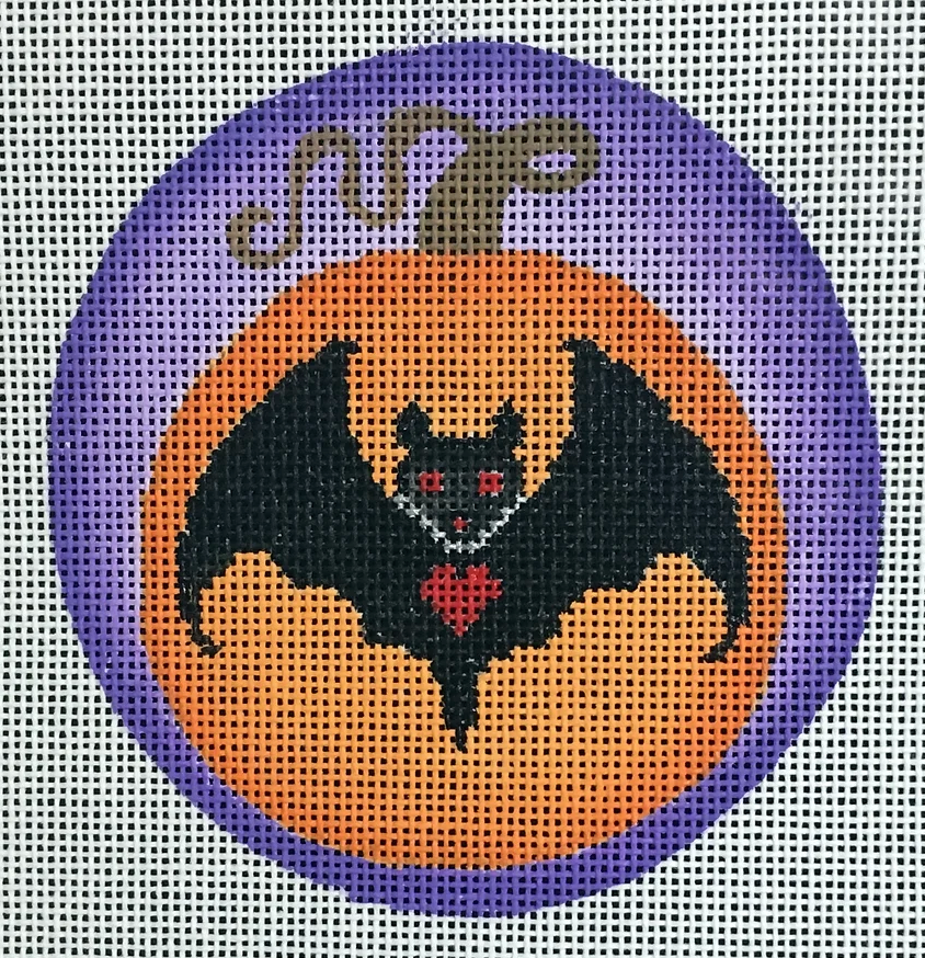 B-424C Halloween Pumpkin Round with Bat