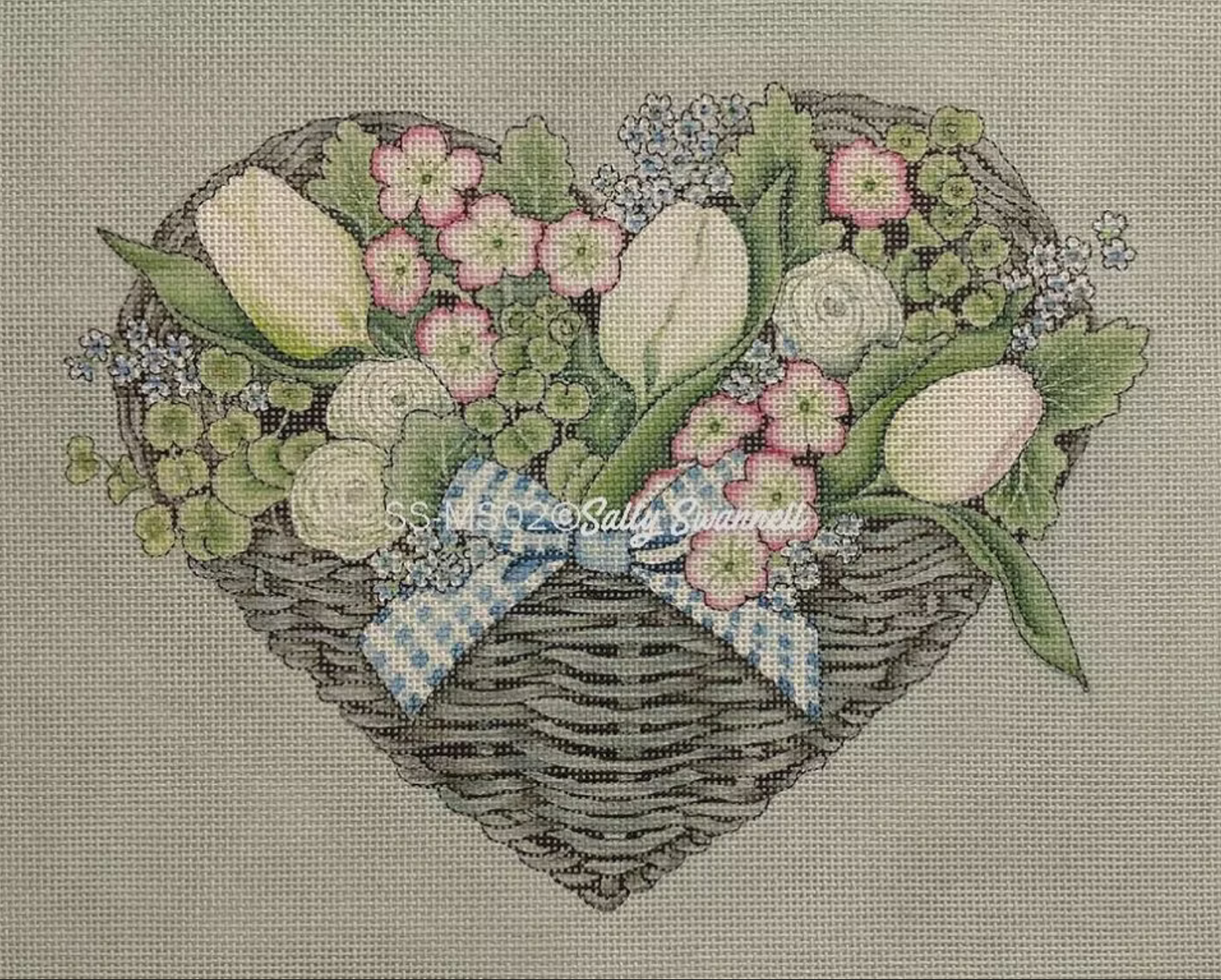 SS-MS02 Heart Basket Floral