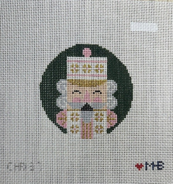 CHR-137 Nutcracker Elliot Round