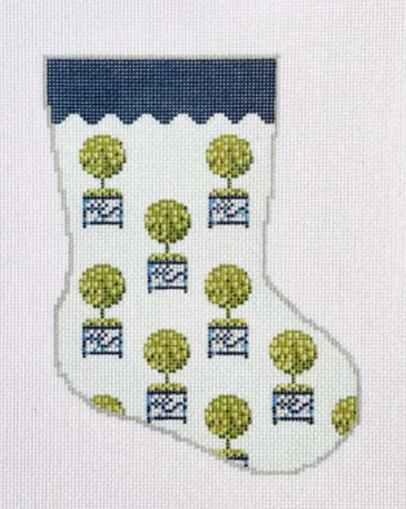 BS67 Topiary Pattern Mini Stocking