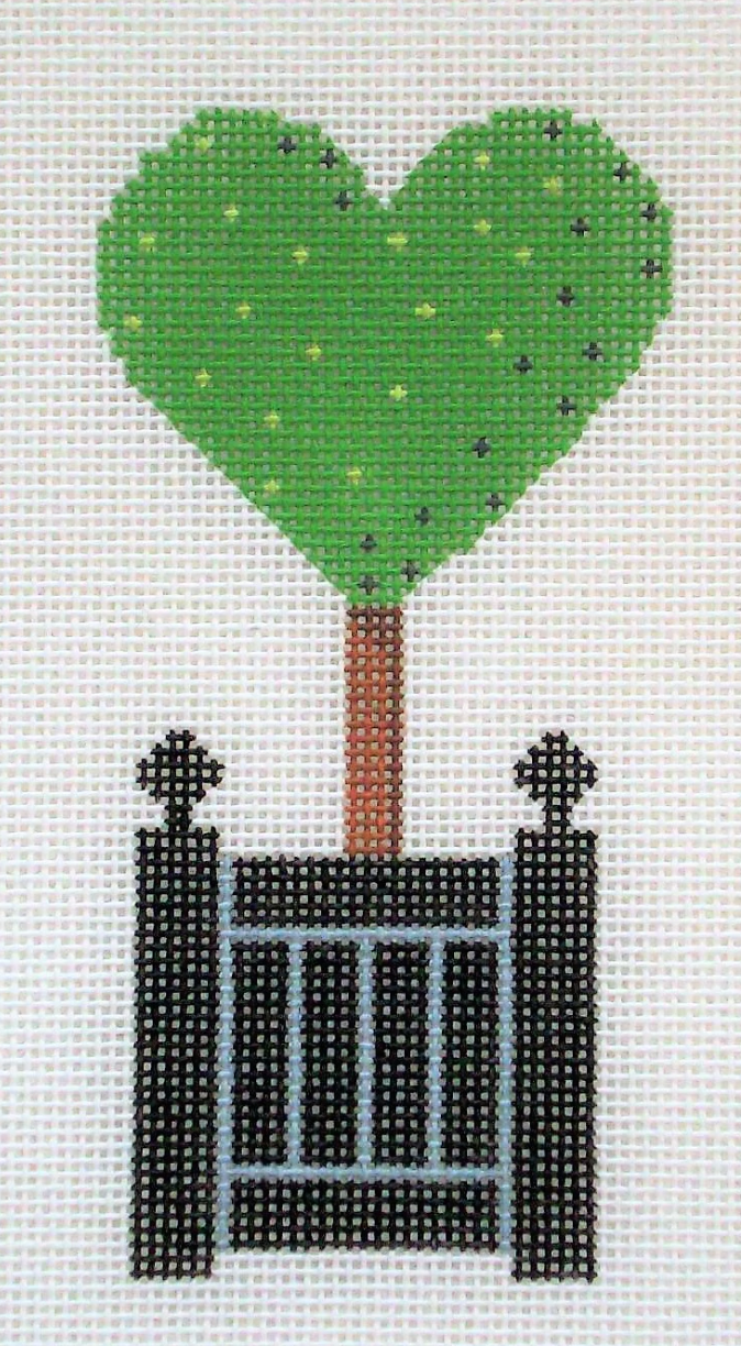 RD070-4 Heart Topiary