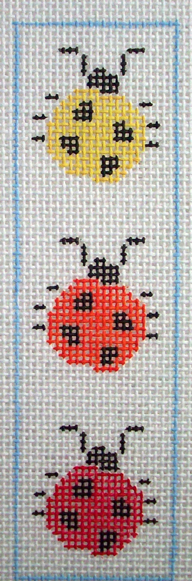 BK124 Three Ladybugs Bookmark